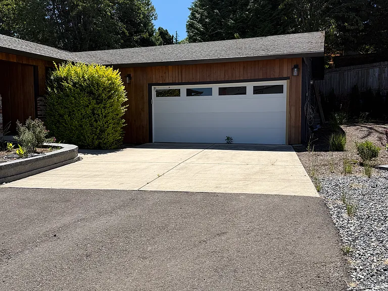 8851 SW Serenity Ter — Photo 2