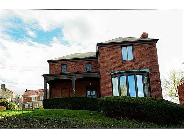 3045 Grassmere Ave photo 1