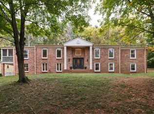 925 Green Valley Dr, Nashville, TN 37220