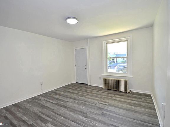 5th image of 607 N Cannon Ave