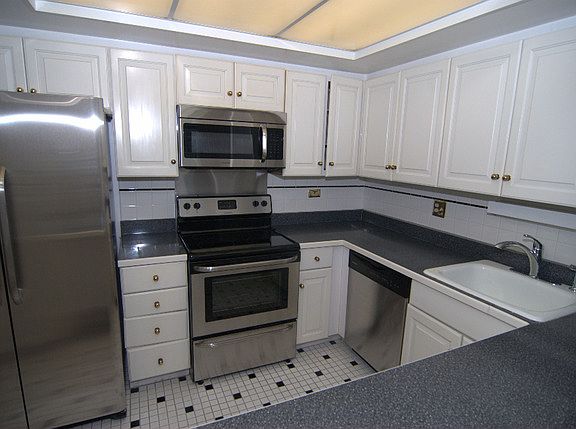 3rd image of 155 N Harbor Dr APT 1306