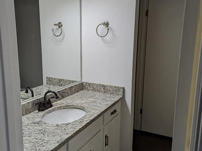 1349 Capri Dr — Photo 14