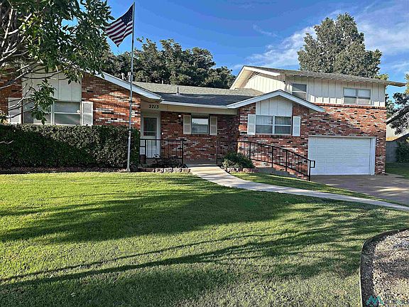 2nd image of 2713 Riverside Dr