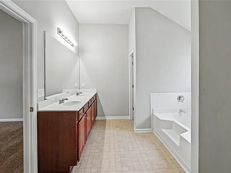 1230 Grey Rock Way — Photo 19