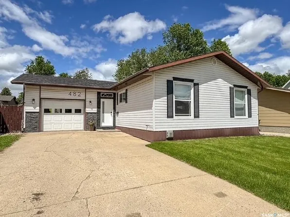 482 Russell CRESCENT, Swift Current, SK S9H 4S7