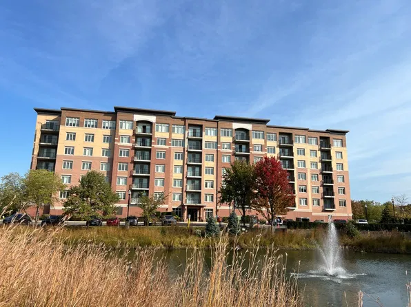 1199 E Port Clinton Rd Unit 710, Vernon Hills, IL 60061