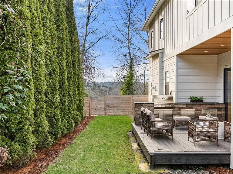 12811 SE 44th Pl — Photo 34