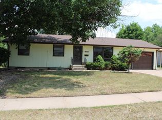 1308 S Riverdale Rd, Sioux Falls, SD 57105