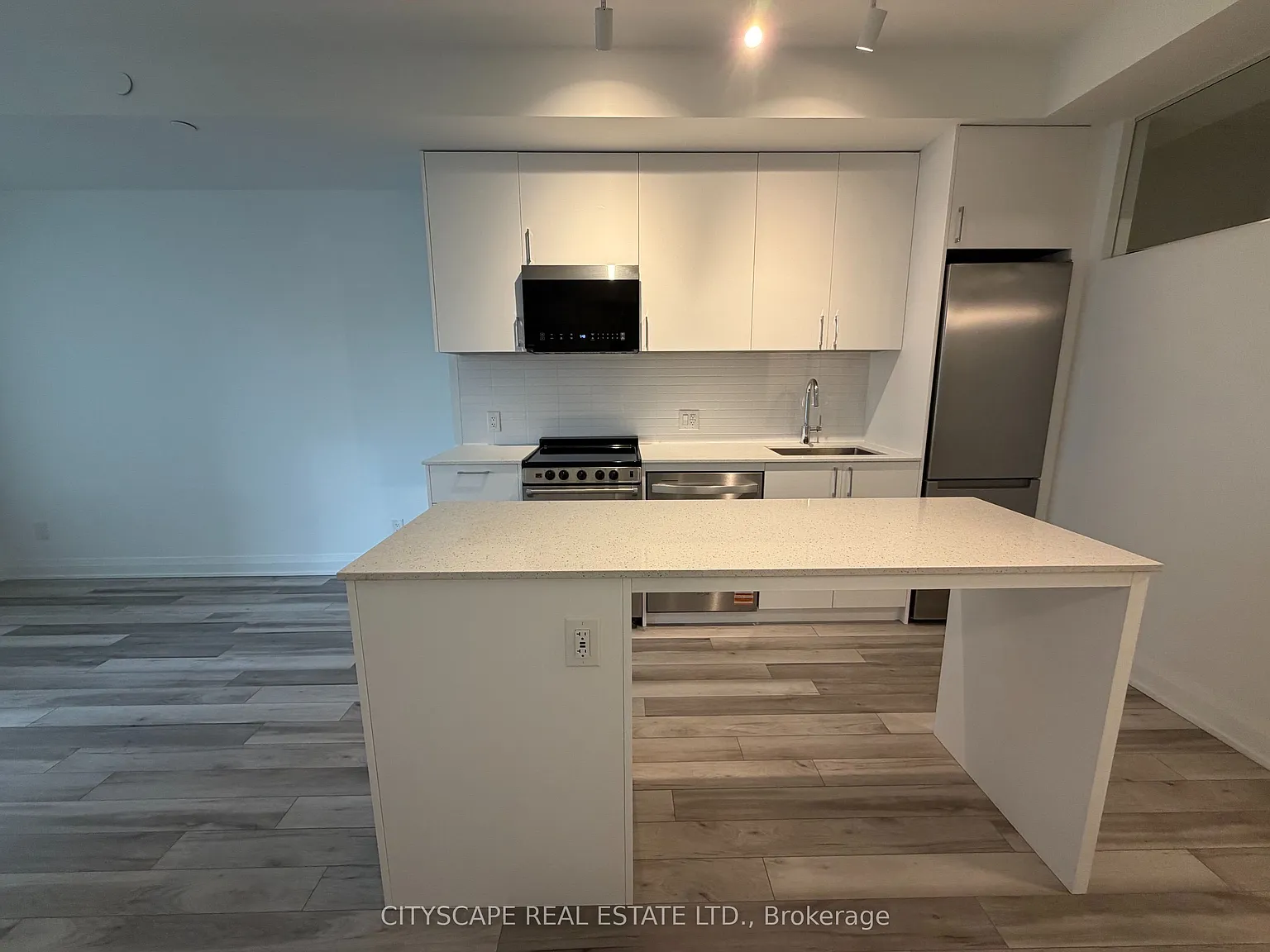 2 bed, $2,200 — Photo 4