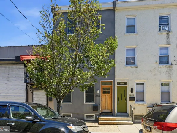 2009 E Sergeant St, Philadelphia, PA 19125