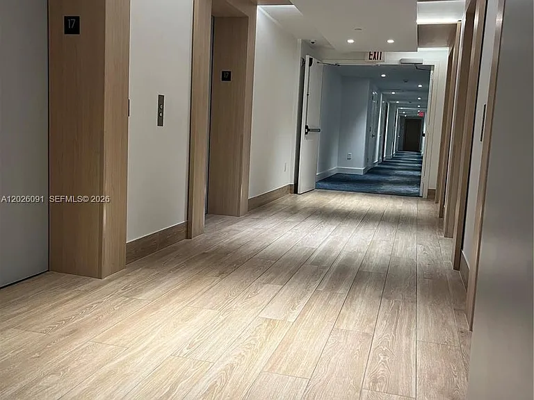 90 SW 3rd St #1705 — Photo 27