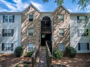 4021 Whirlaway Ct, Clemmons, NC 27012