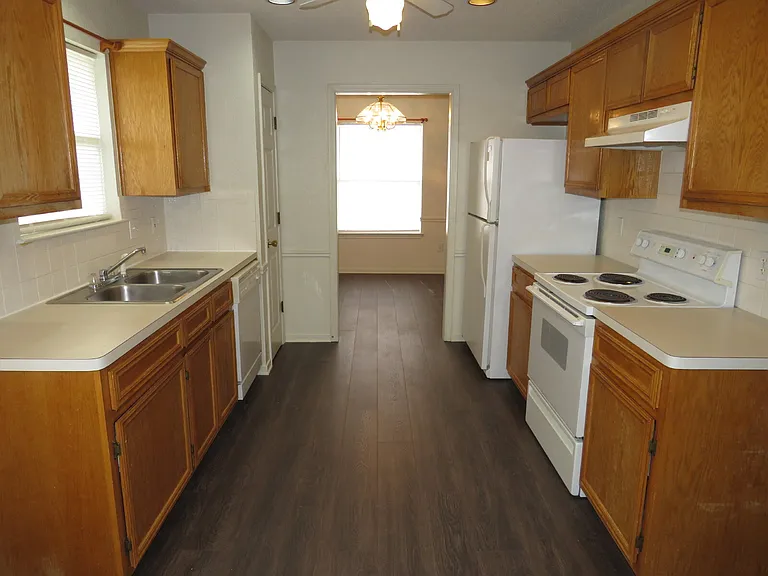 2706 David Dr — Photo 5