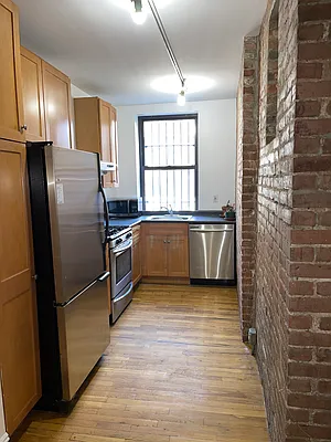 Rented by HH Property Management Services LLC | media 26