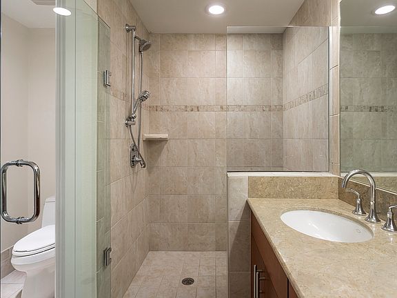 4th image of 331 Cleveland St APT 1805