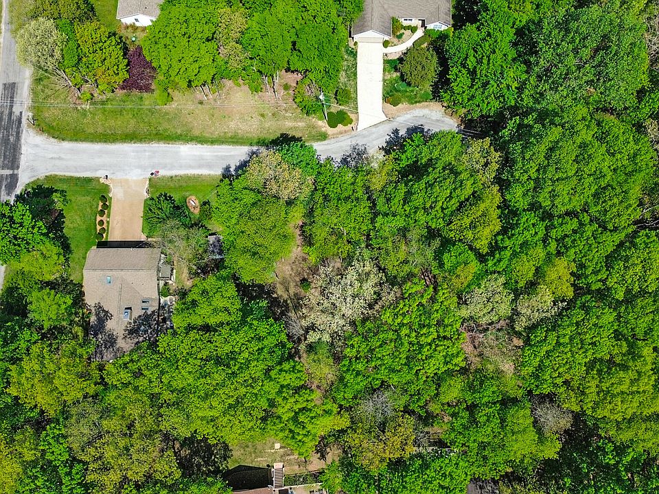 1st image of 12/14 Ridge Crest Cir