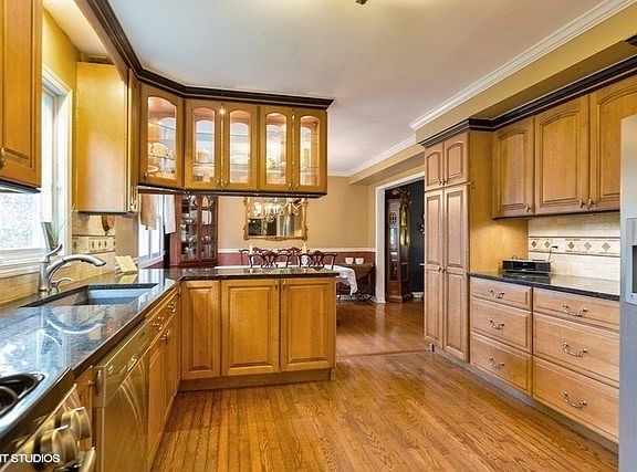 5th image of 5308 Abbey Dr