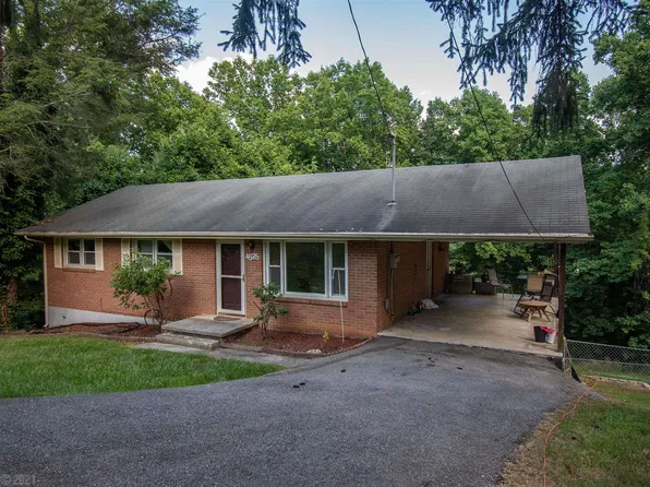 4525 Cumberland Dr, Christiansburg, VA 24073