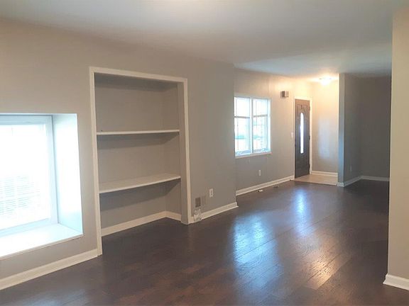 3rd image of 21610 Harper Lake Ave