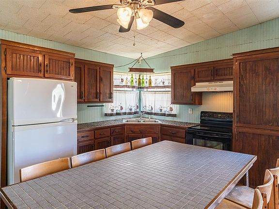 5th image of 283 Farm Road 71 W