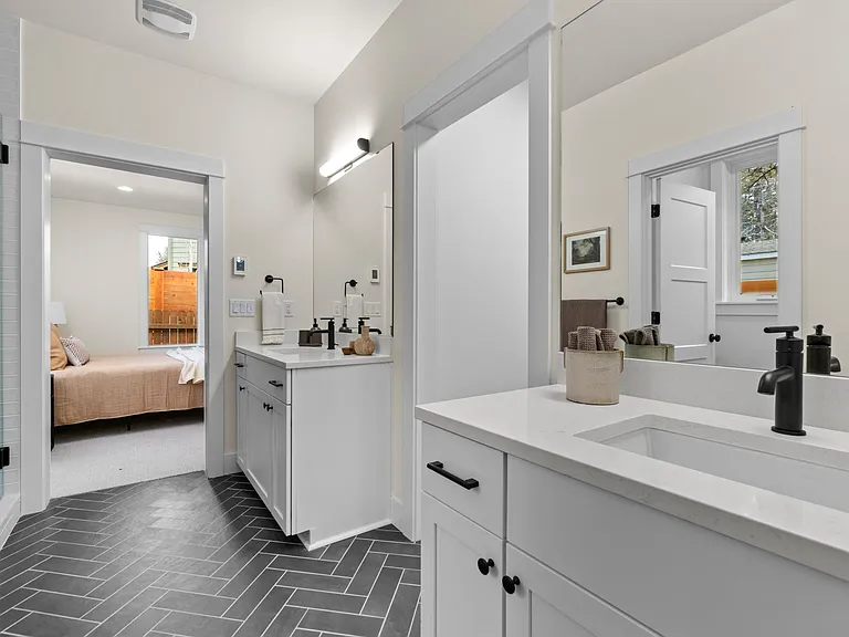 61662 SW Woodriver Dr — Photo 20