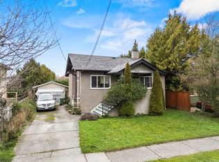 2614 Scott St, Victoria, BC V8R 4H9