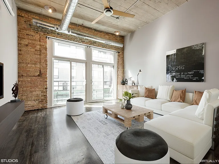 110 N Peoria St #406 — Photo 2