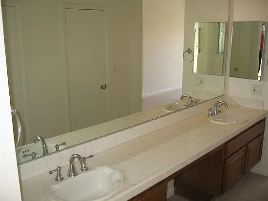 4855 Valdina Way — Photo 10
