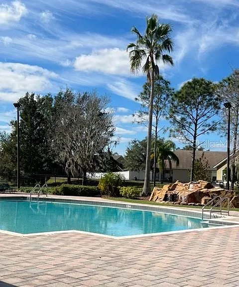 2121 Falmouth Ct — Photo 16