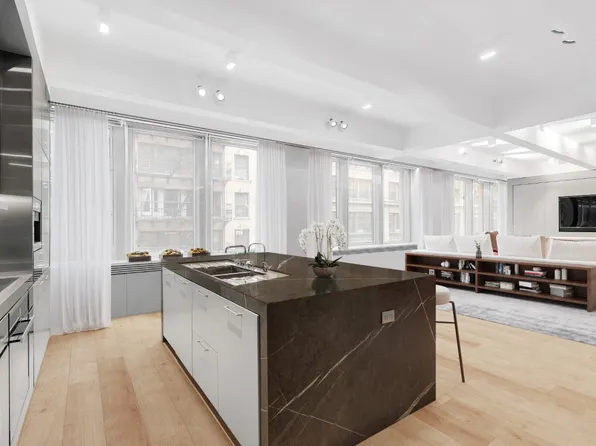 109 West 26th Street image 1 of 12