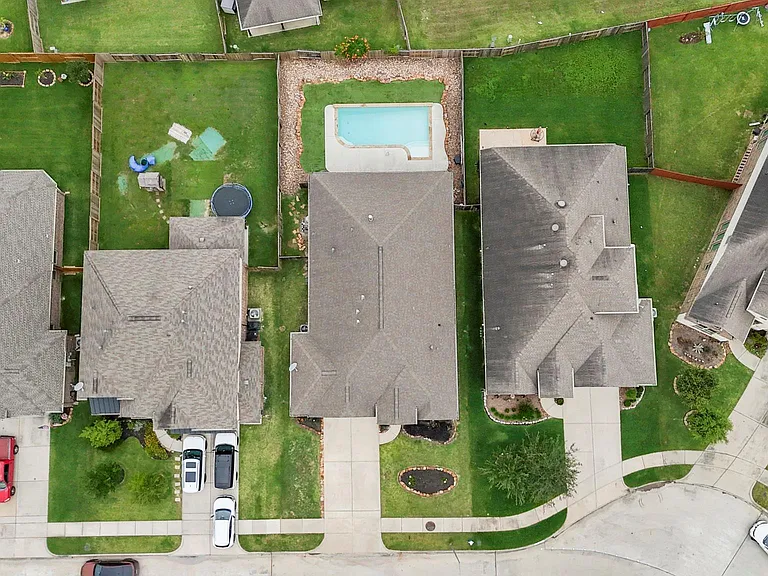 22310 Taren Ct — Photo 40