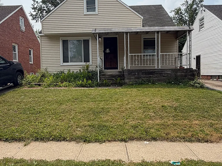 11212 Dove Ave — Photo 1