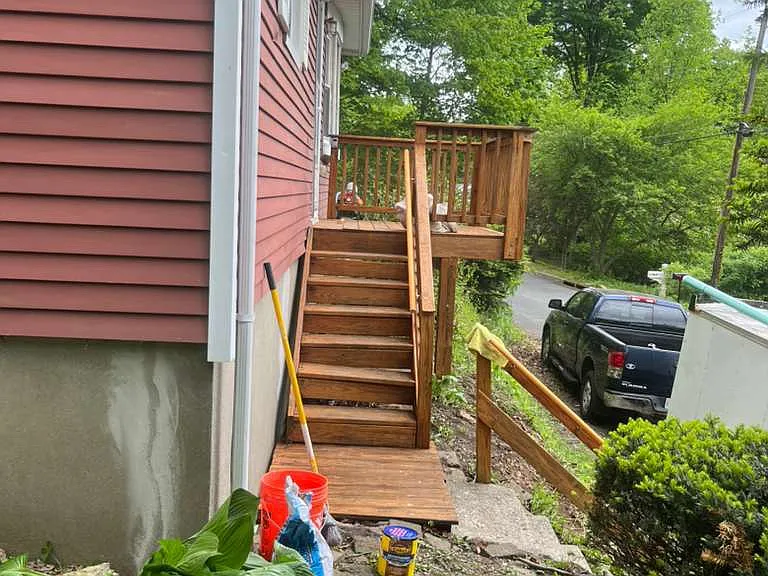 48 E Shore Dr — Photo 2