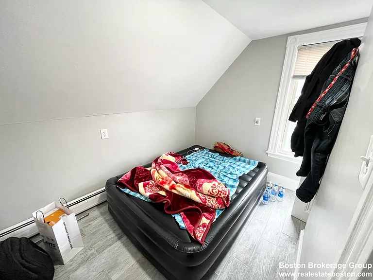 31 Falcon St #2 — Photo 10