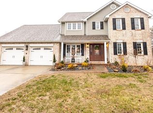 34 Ernst Dr, Glen Carbon, IL 62034