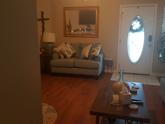 4th image of 10399 Cottage Ct