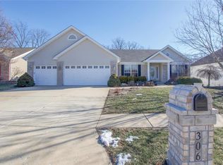306 Pleasant Meadows Dr, Wentzville, MO 63385