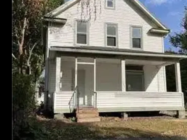 287 Sidney St E #2 — Photo 1