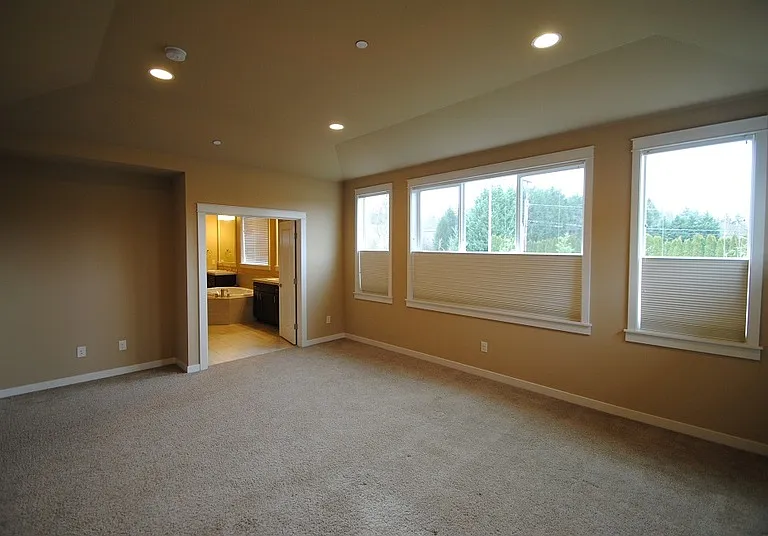 15945 NE 117th St — Photo 5