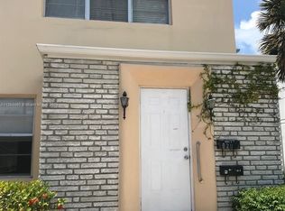 820 W 40th St #2, Miami Beach, FL 33140