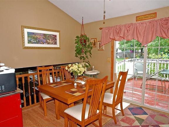 5th image of 3138 E Newcastle Ct