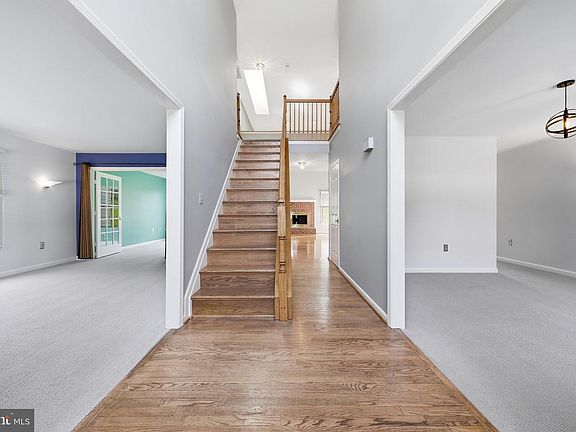 3rd image of 6101 Fieldcrest Dr