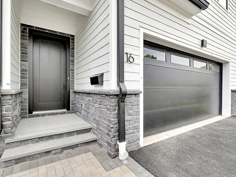 16 Feldman Ct — Photo 23