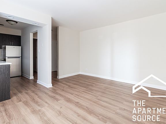 5th image of 5917 N Kenmore Ave APT 325