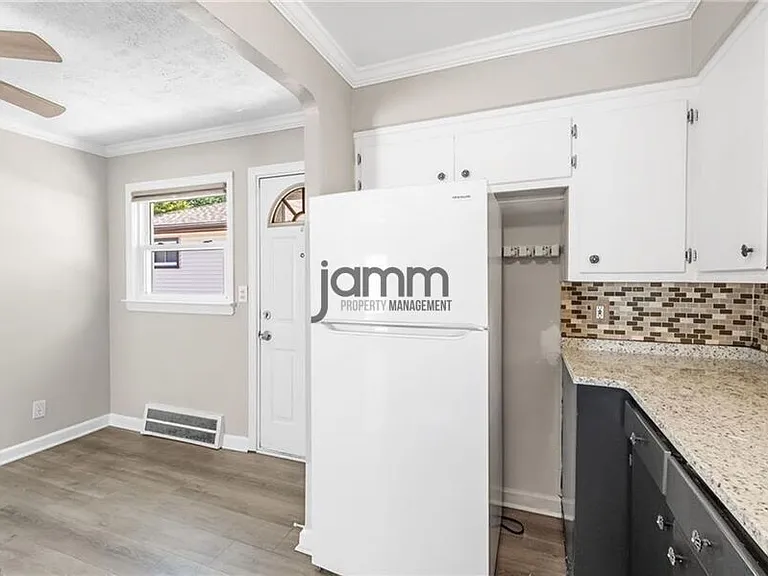 1653 Woodhurst Ave — Photo 10