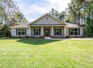 9401 Fox Hunter Ct E, Semmes, AL 36575
