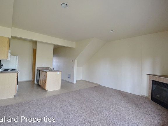5th image of 1933 Garden Ave APT 9