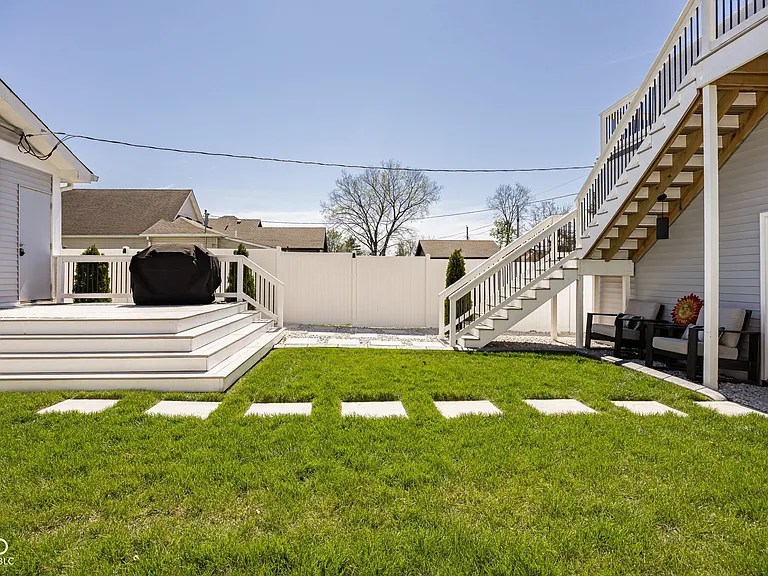 2934 Macpherson Ave — Photo 39