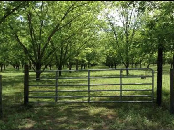 27075 County Road 49, Branford, FL 32008