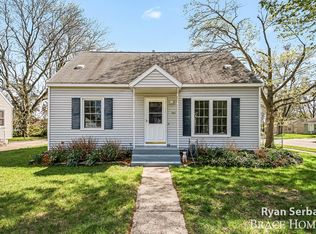 960 35th St SW, Wyoming, MI 49509